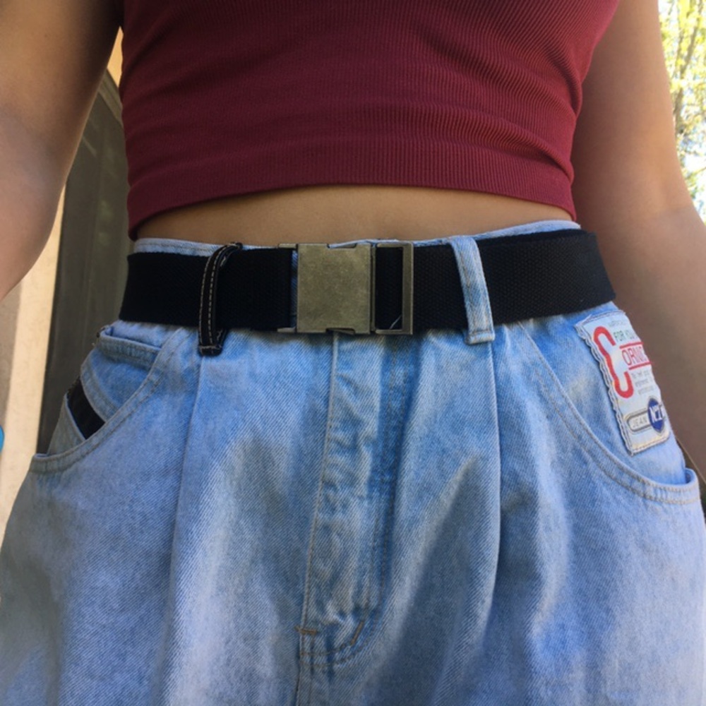 Brandy Melville canvas buckle belt / release belt